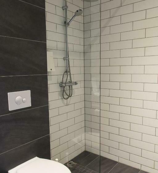 اتاق استاندارد, Milk Factory