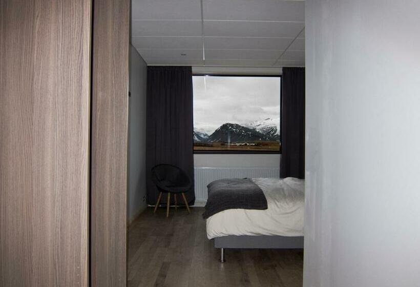 اتاق استاندارد, Milk Factory