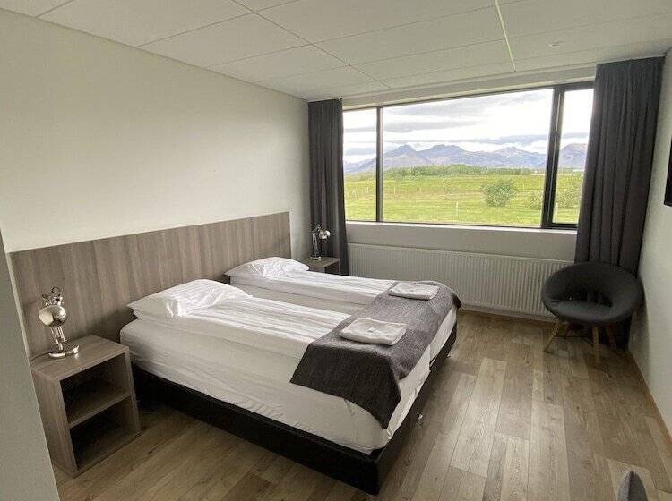 اتاق استاندارد, Milk Factory