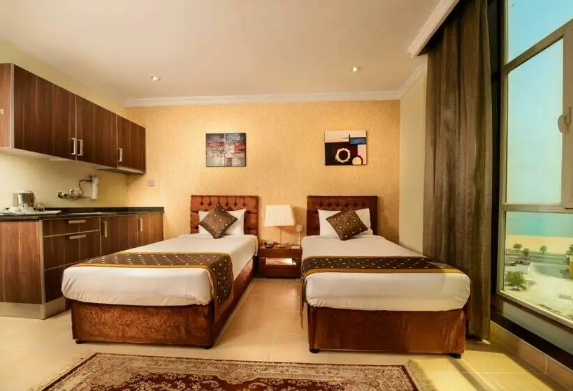 اتاق استاندارد با چشم‌انداز دریا, Bravo Royal Hotel Suites