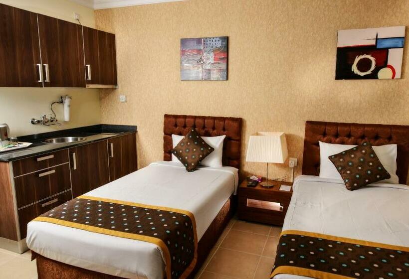 اتاق استاندارد با چشم‌انداز دریا, Bravo Royal Hotel Suites