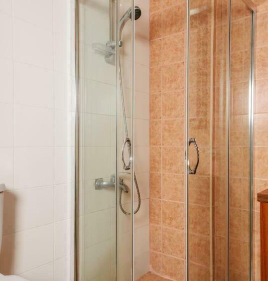 اتاق استاندارد با چشم‌انداز دریا, Bravo Royal Hotel Suites