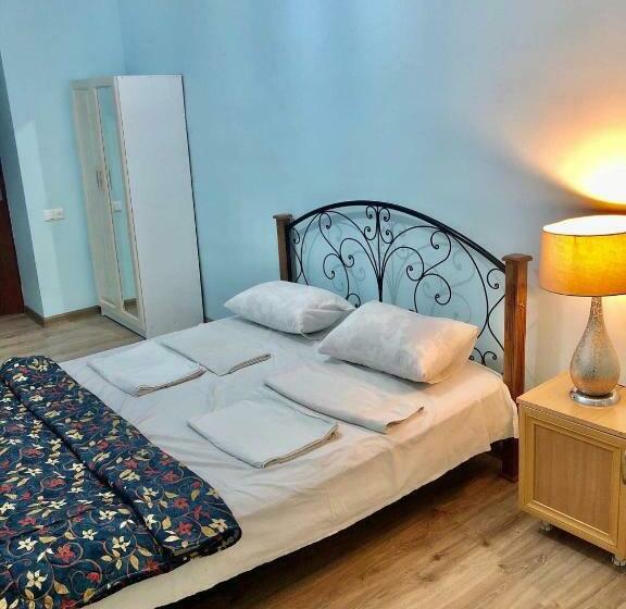 스탠다드 룸, Center Hostel And Tours