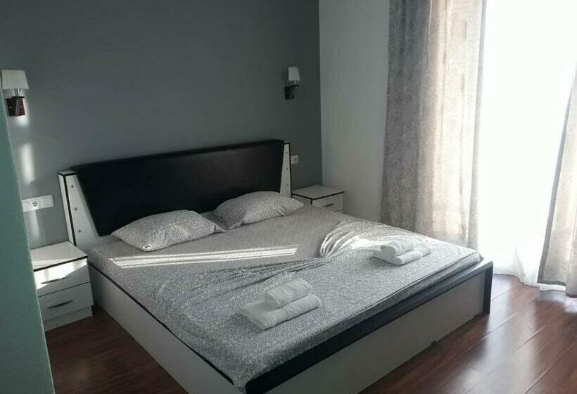 اتاق استاندارد با بالکن, Albatros