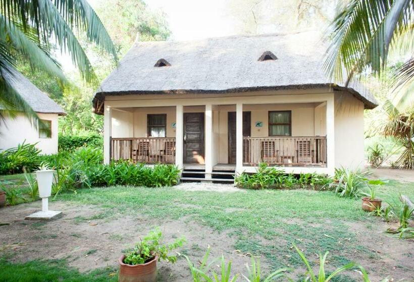 بانگلوی استاندارد با چشمانداز دریا, Auberge De Grand Popo