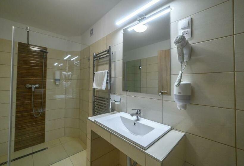 Номер Deluxe с Балконом, Az Idill