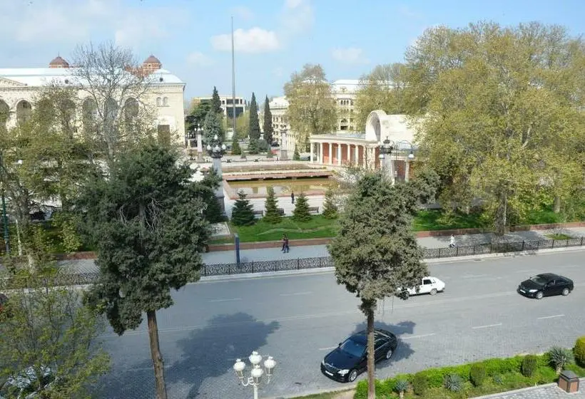 سوییت, Ganja