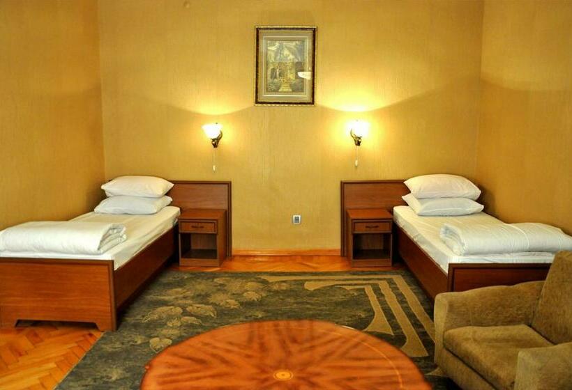 اتاق استاندارد, Ganja