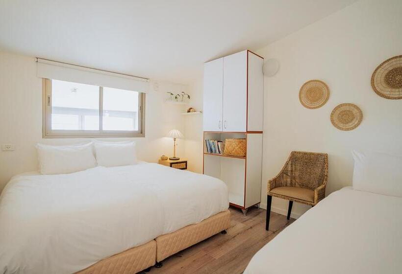 Perhehuone, Ibex Unique Desert Inn