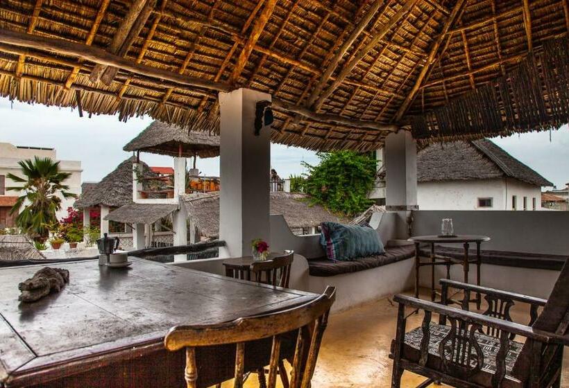 آپارتمان 1 خوابه با تراس, Jannat House