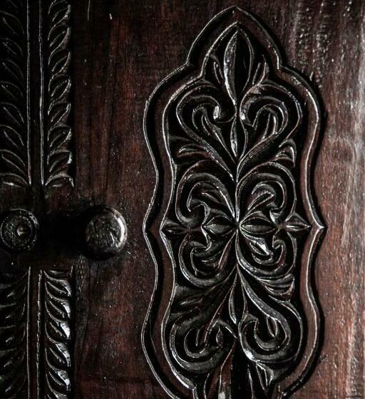 سوئیت جونیور خانوادگی, Jannat House