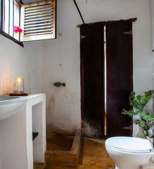 آپارتمان 1 خوابه با تراس, Jannat House