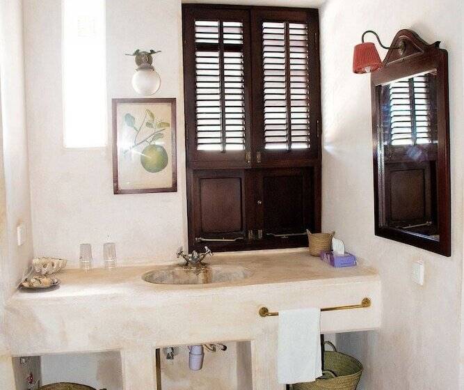 اتاق استاندارد, Jannat House