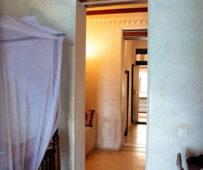 اتاق استاندارد, Jannat House