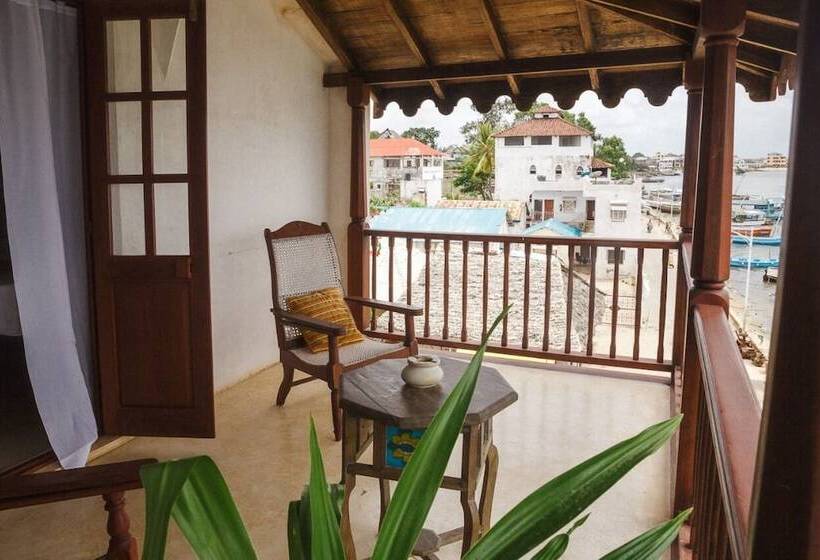 اتاق استاندارد, Jannat House