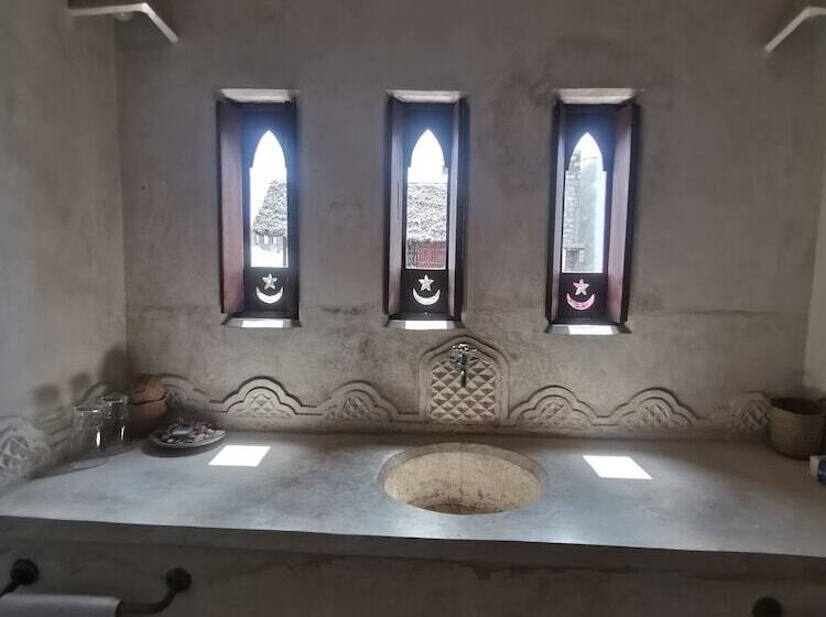 اتاق استاندارد, Jannat House