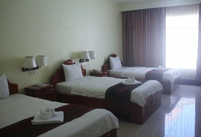 חדר סטנדרט לשלושה, Monorom 2 Vip