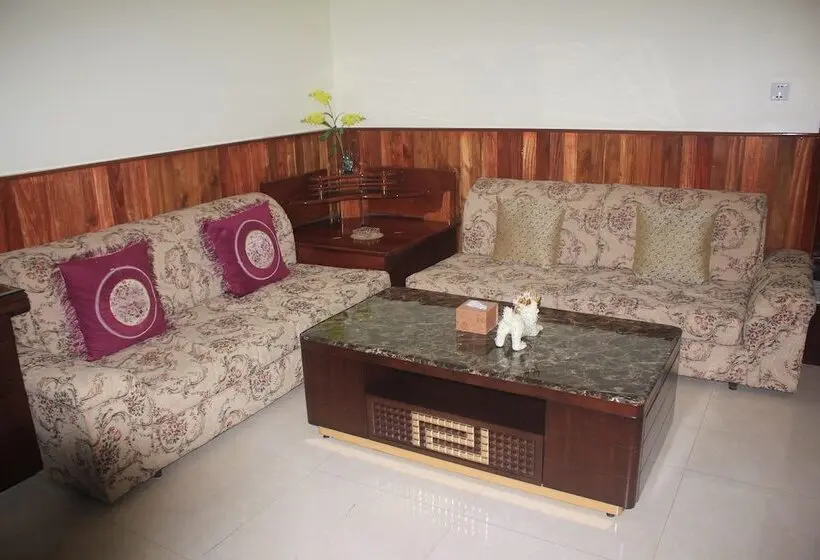Suite, Monorom 2 Vip