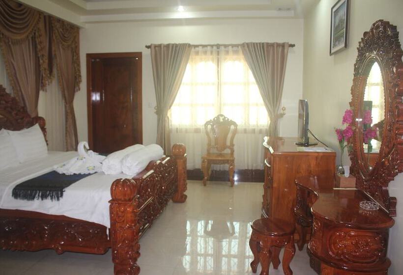 סוויטה, Monorom 2 Vip