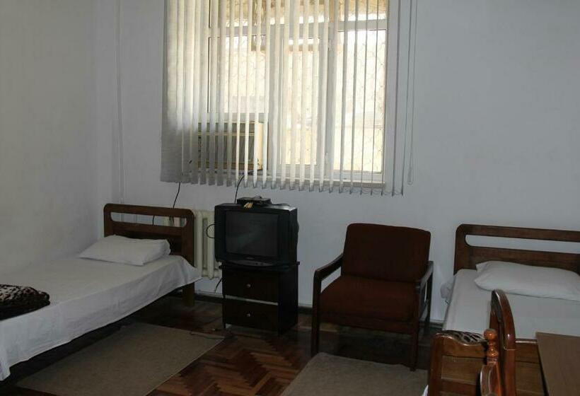 اتاق استاندارد, Naftalan Guest House