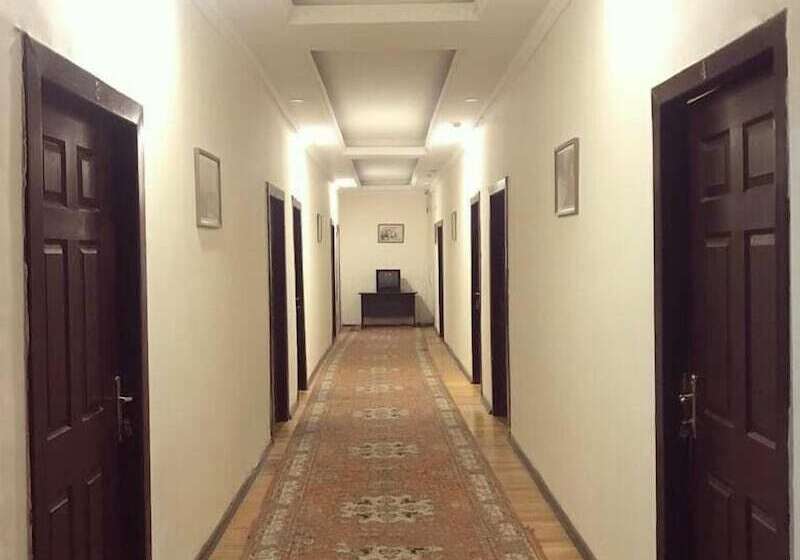 اتاق استاندارد سه نفره, Naftalan Guest House
