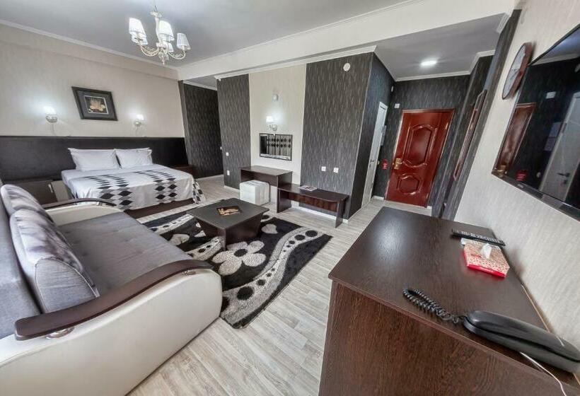 سوییت جونیور, Oshnuru