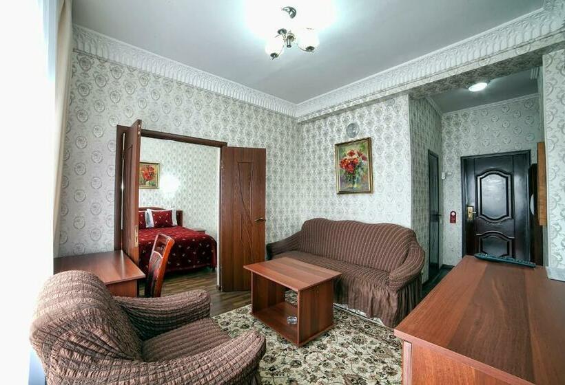 سوییت جونیور, Oshnuru