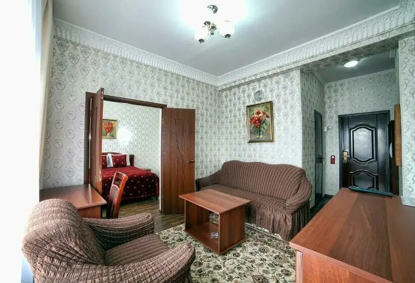 سوییت جونیور, Oshnuru