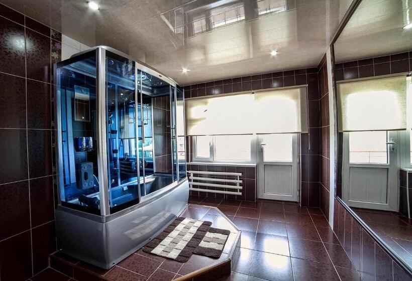 آپارتمان 1 خوابه با چشمانداز استخر, Oshnuru