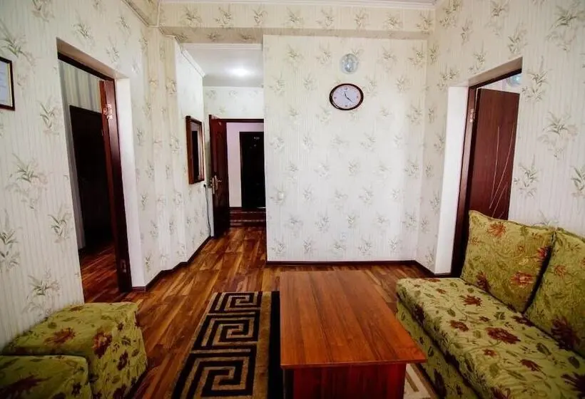 اتاق استاندارد چهار تخته, Oshnuru