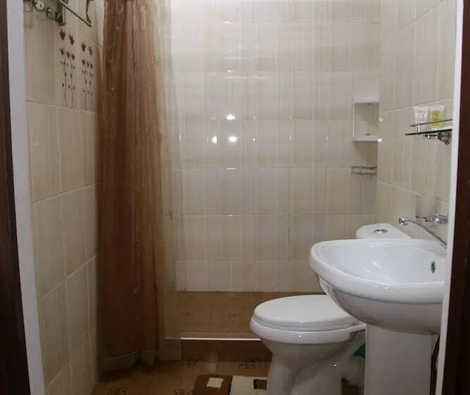 اتاق استاندارد, Oshnuru
