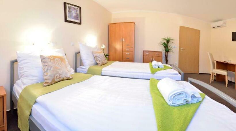 Номер Стандарт, Viktória Wellness