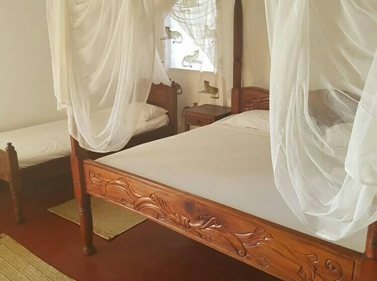 اتاق استاندارد سه نفره, Kenga Giama Resort