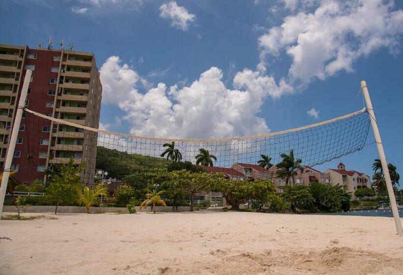 استودیو استاندارد با بالکن, Ocho Rios Vacation Resort Property Rentals