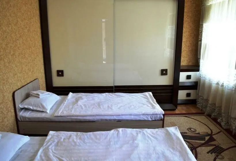 اتاق استاندارد, Tunduk Hostel
