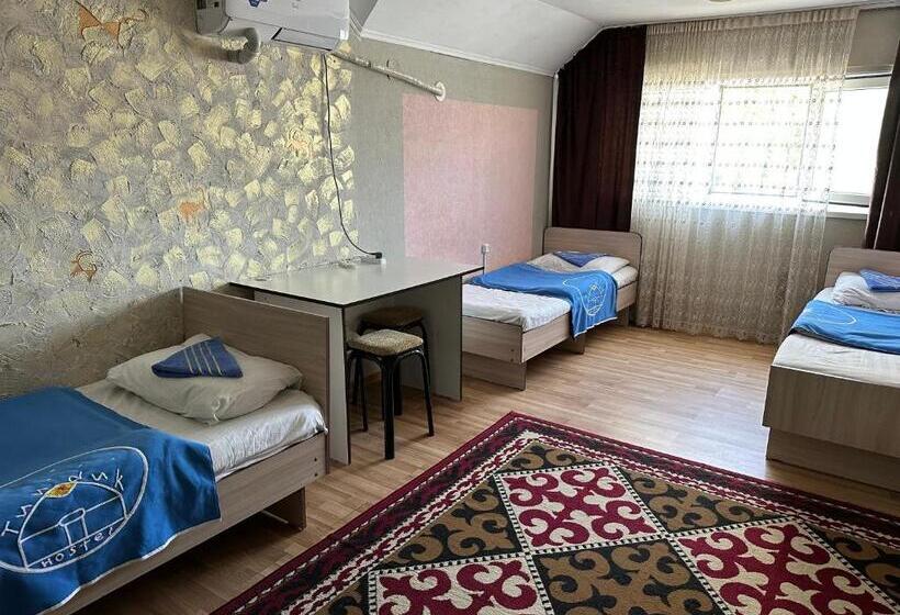 اتاق استاندارد سه نفره, Tunduk Hostel
