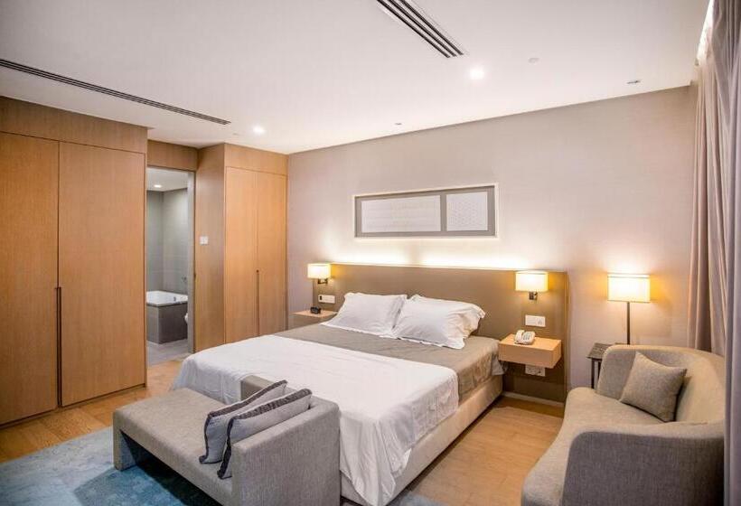 استودیوی لوکس, 188 Suites Klcc