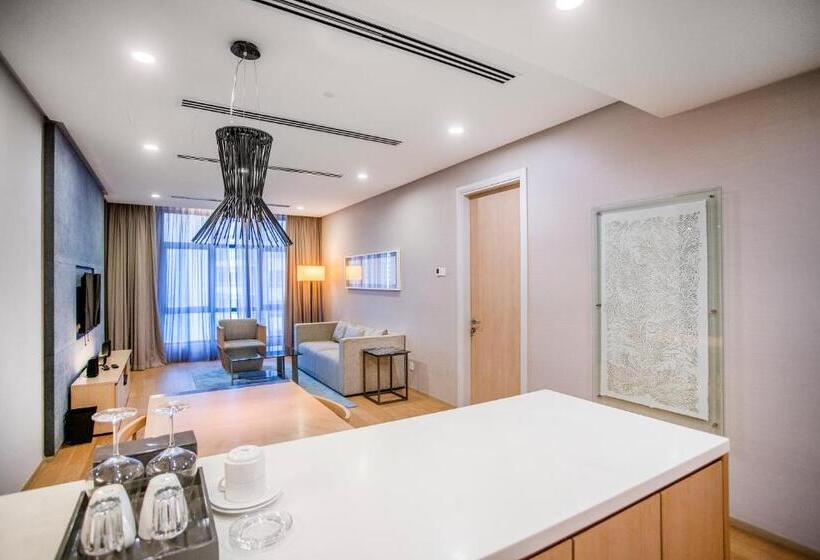 سوئیت با بالکن, 188 Suites Klcc