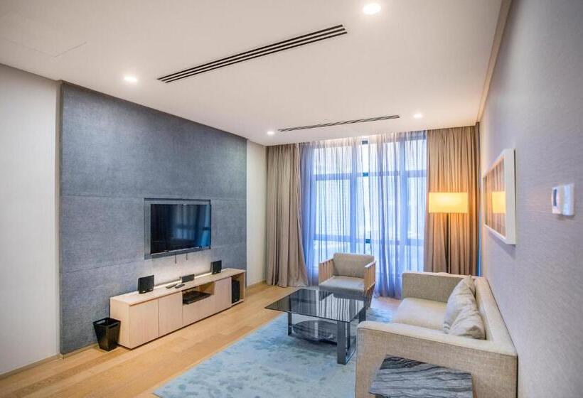 Deluxe Suite King Bed, 188 Suites Klcc