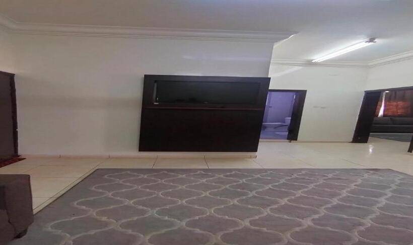 Estúdio Standard, شقق هادي بابها