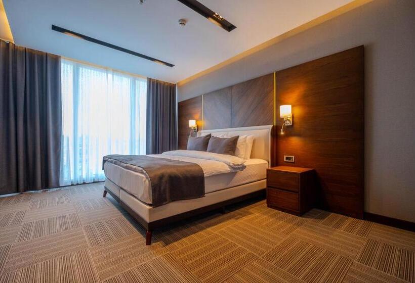 اتاق عادی, B İstanbul