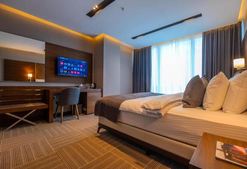 اتاق عادی, B İstanbul