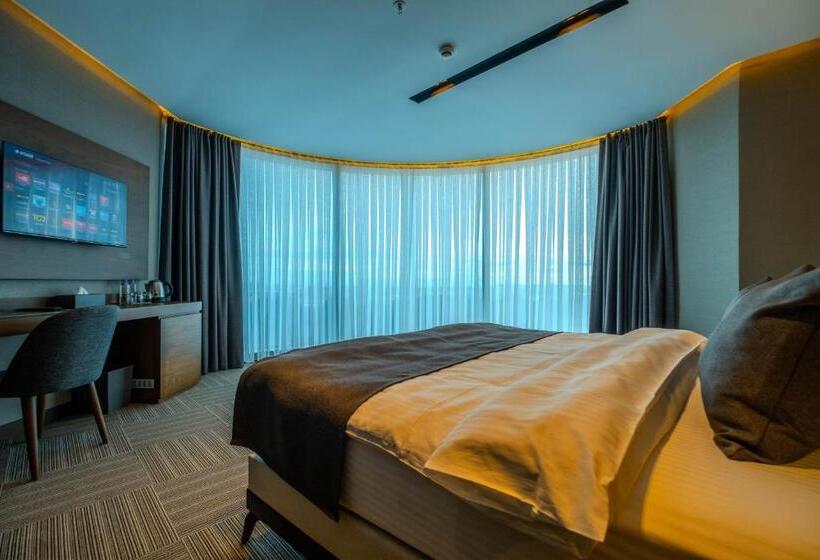 اتاق سوپریور, B İstanbul