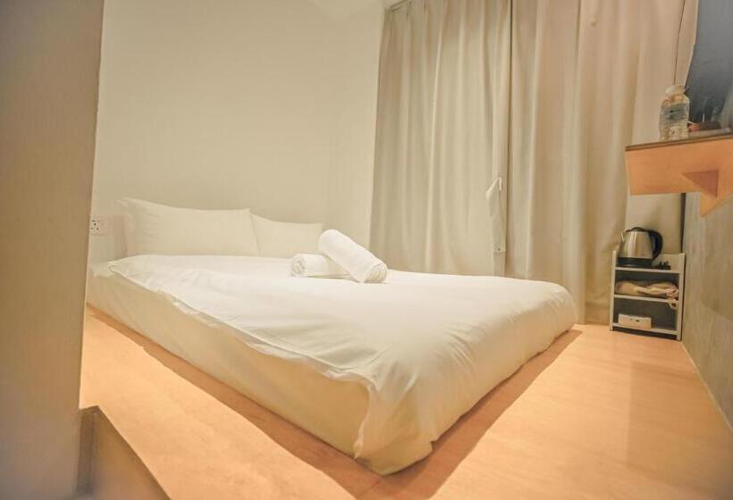 חדר סטנדרט, Double H Boutique