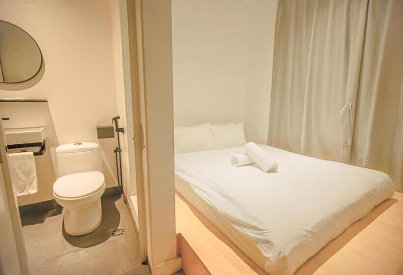 חדר סטנדרט, Double H Boutique