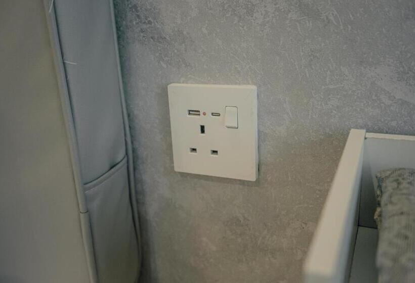 חדר סטנדרט, Double H Boutique