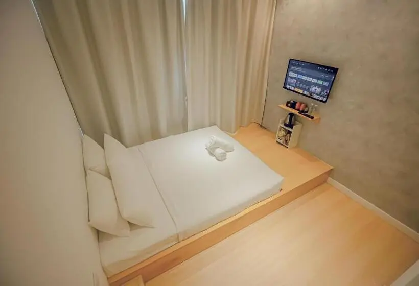 スーペリアールーム, Double H Boutique