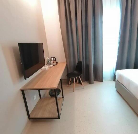 Quarto deluxe, Serapi Verdure