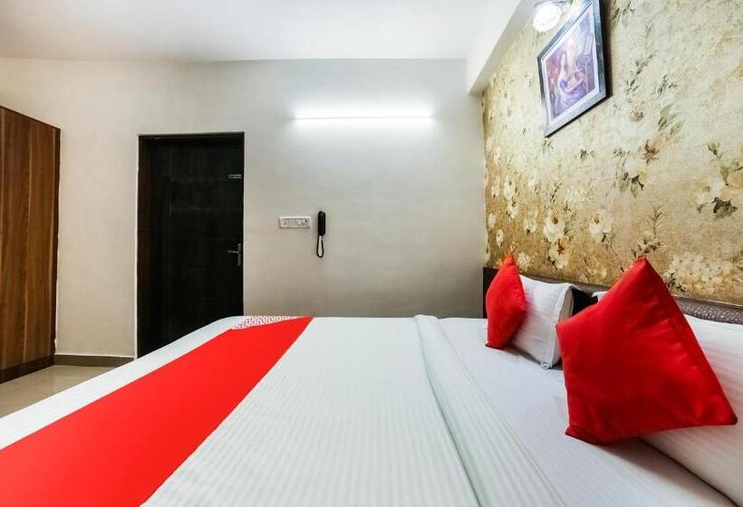 Трехместный Номер Классика, O Aarav