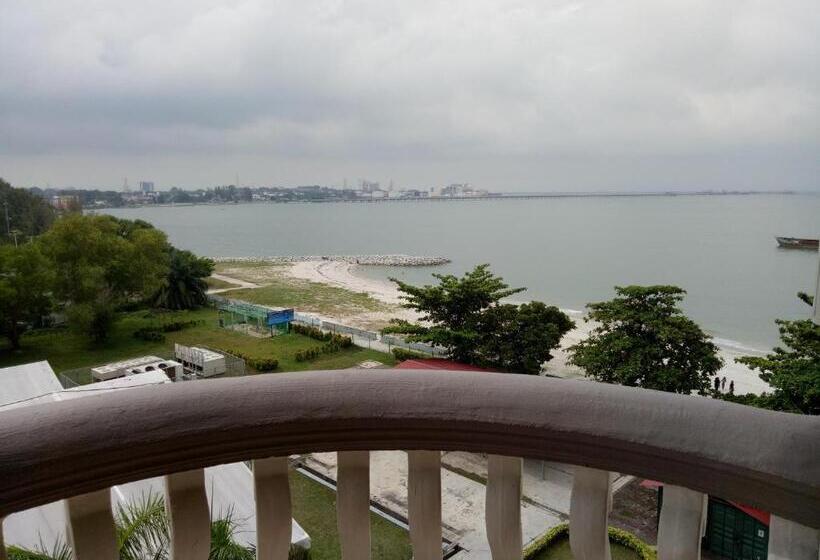 Апартаменты 2 Спальни, Ruiyas Sea View Condominium Portdickson